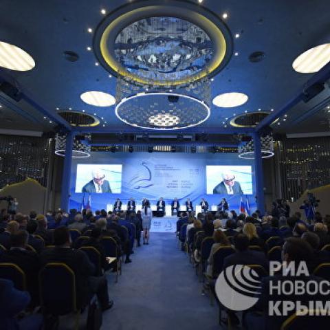 Крым может рассчитывать на перспективное сотрудничество с китайскими инвесторами - Глазьев 