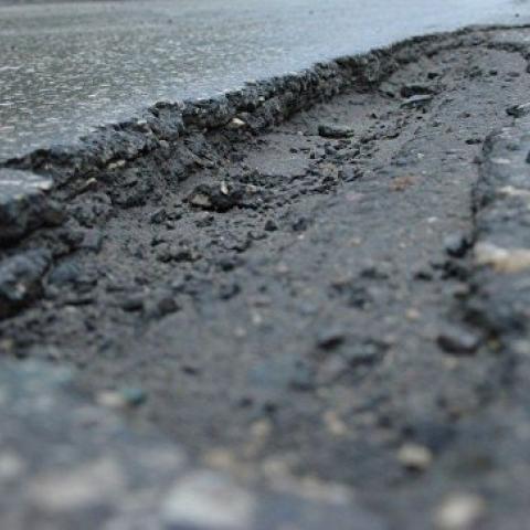 На пороге бедствия: кто ответит за ямы на дорогах Крыма  