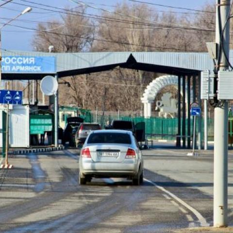 Карантин в Крыму: что сейчас происходит на границе в Украиной  