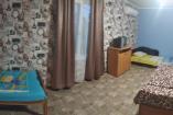 Четырехместный номер улучшенный   Крым  Черноморское  гостиница   бассейн 