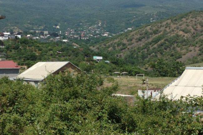Крым Недвижимость  в Алуште   цены  земельный участок  